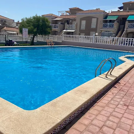 Roof Terrace Apartment With Pool, Bikes Included Torrevieja Exterior photo
