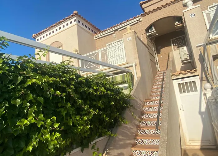 Roof Terrace Apartment With Pool, Bikes Included