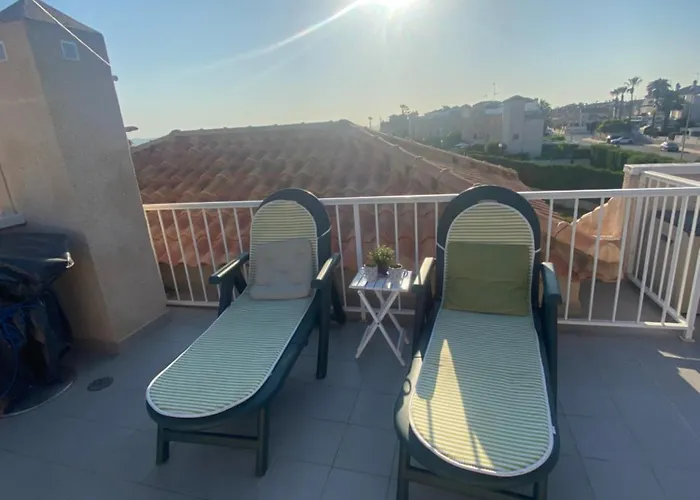 Roof Terrace Apartment With Pool, Bikes Included