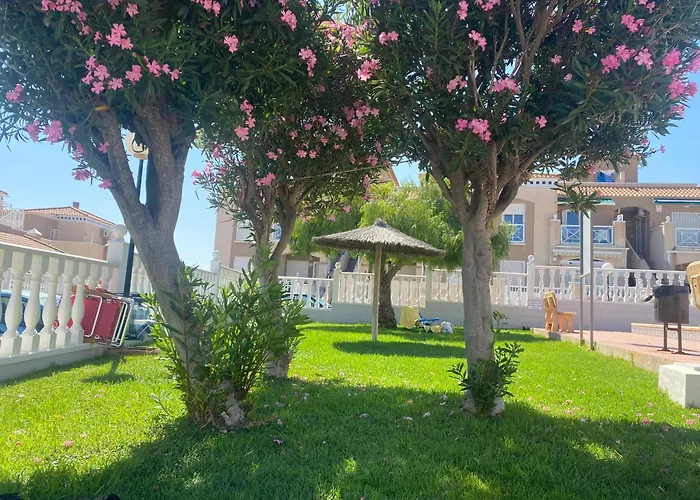 Roof Terrace Apartment With Pool, Bikes Included