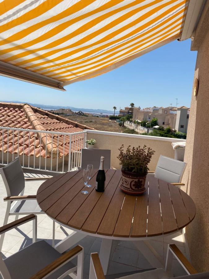 Roof Terrace With Pool, Bikes Included Appartement Torrevieja